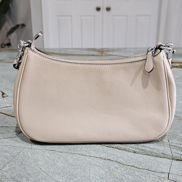 Coach Cream Shoulder Bag - Picture 4 of 10
